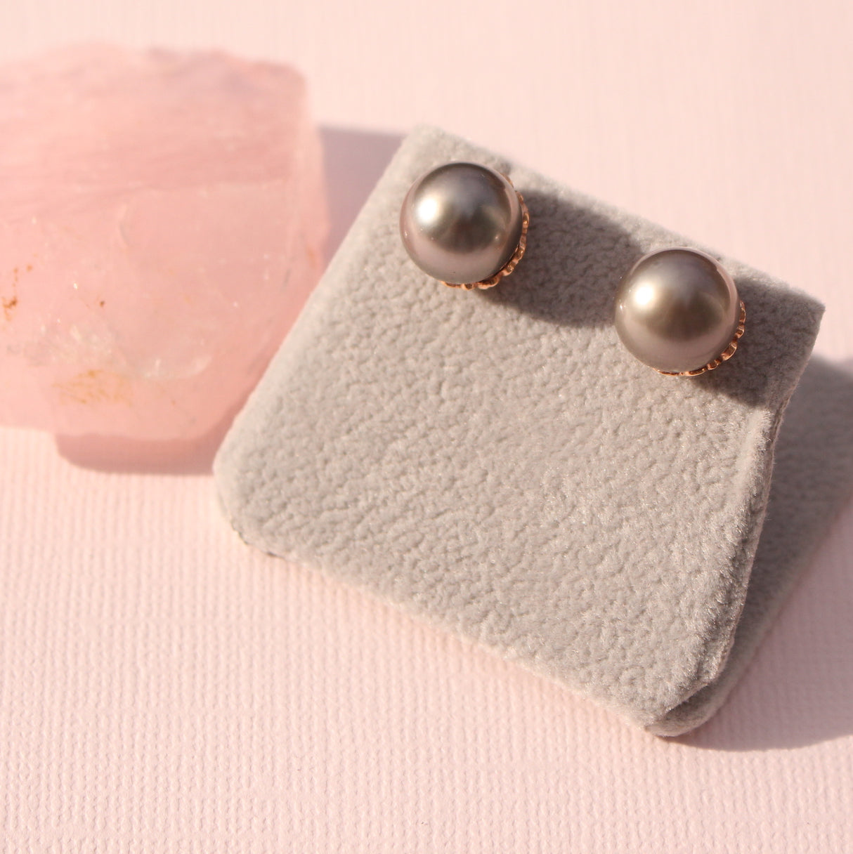 Tahitian pearl studs