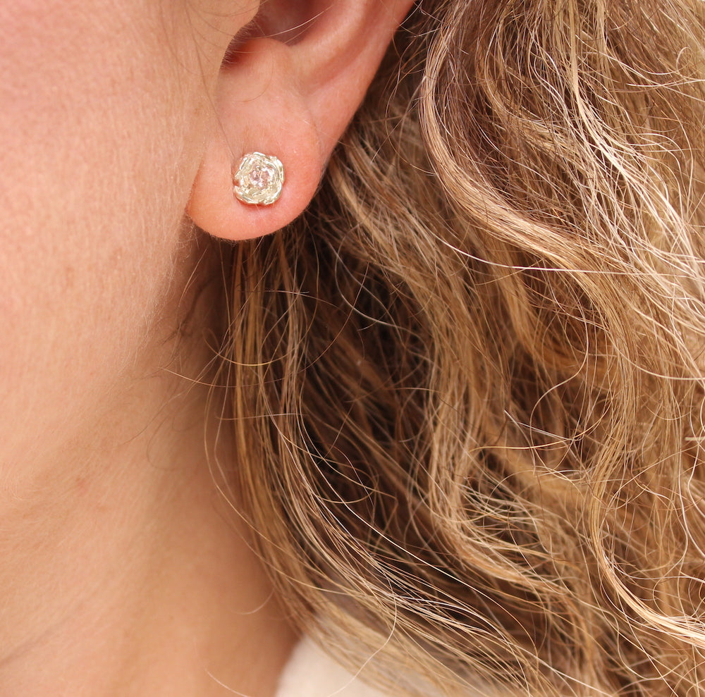 Peony studs - peachy/pink sapphire