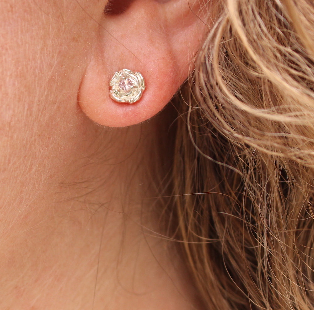 peach/pink sapphire flower earrings