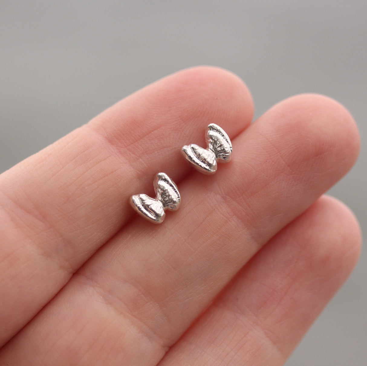 Butterfly shell studs