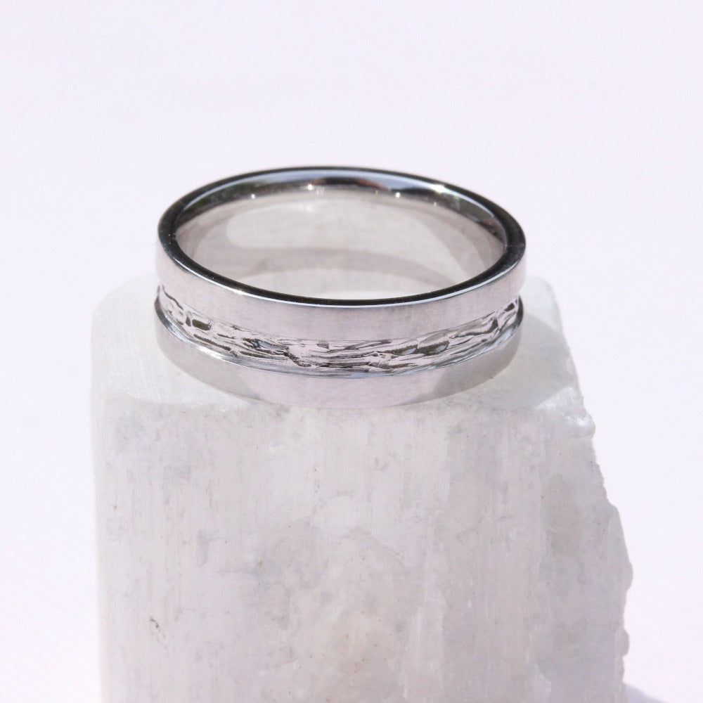 Men's classic band with branch inset