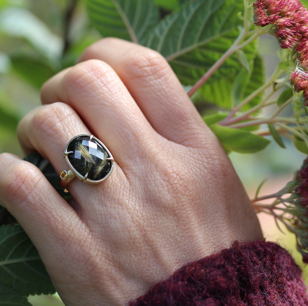 Rose cut Onyx Ring