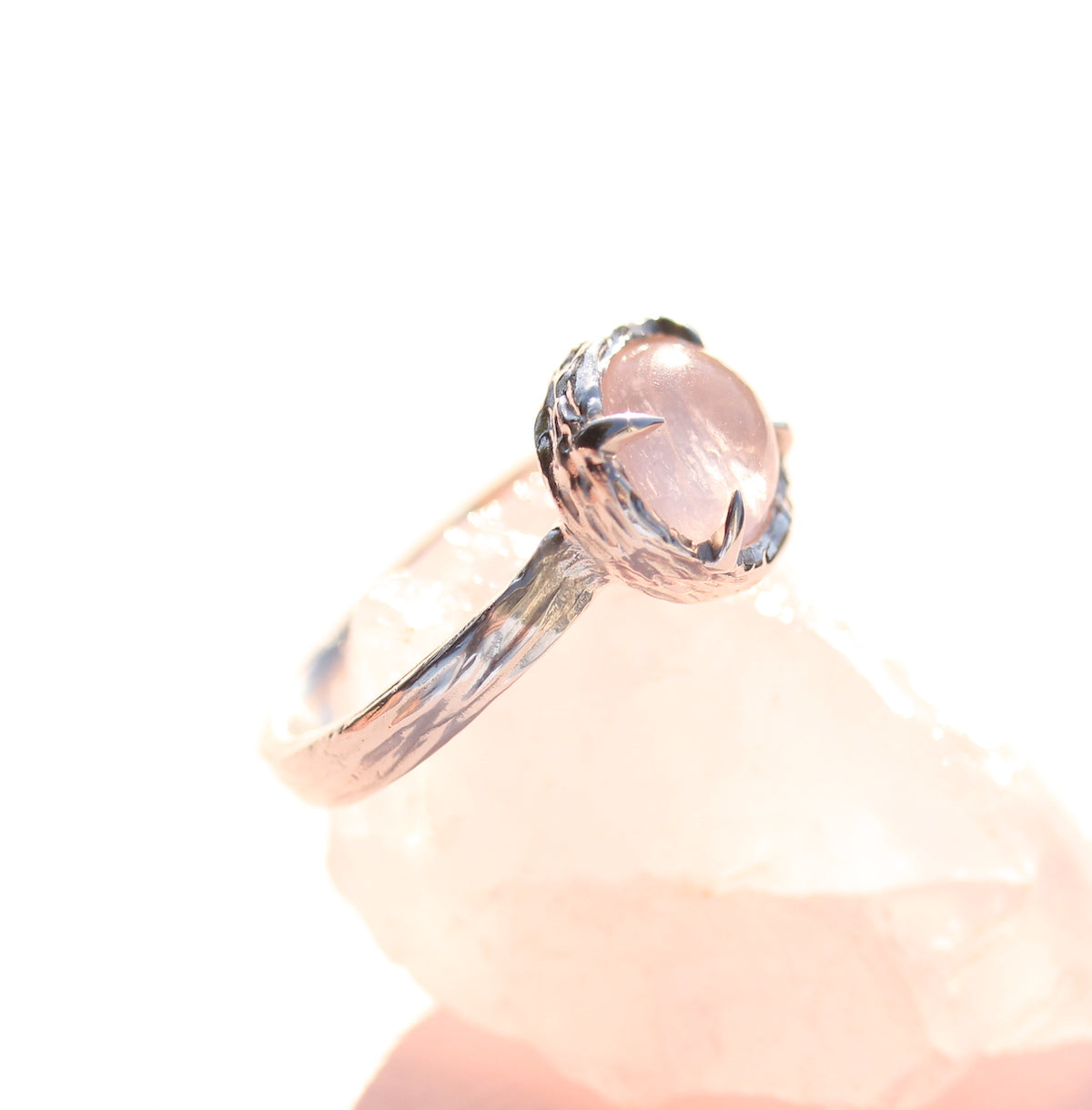 Rose quartz ring