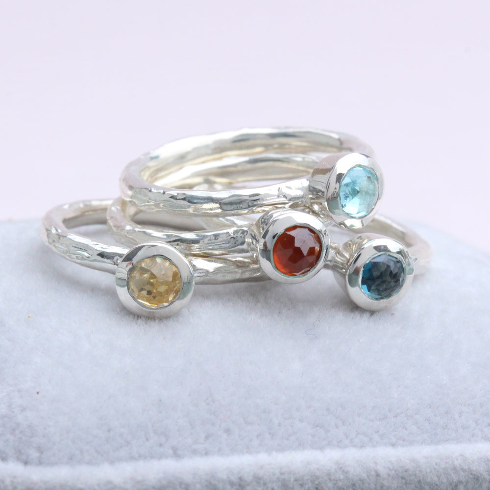 Stackable bezel branch ring
