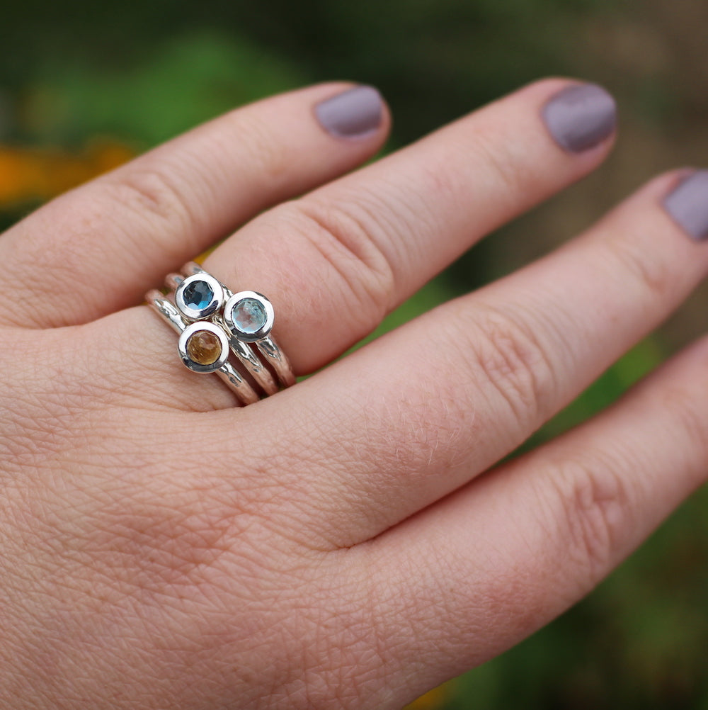 Stackable bezel branch ring