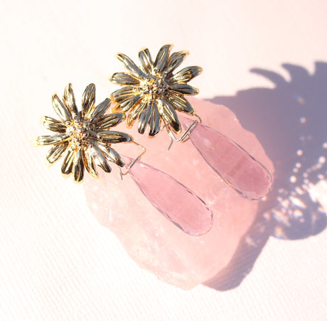 Wildflower -Daisy stud with drops