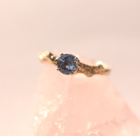 Cornflower Blue Sapphire Ring - Nature-Inspired Branch Design in Yellow Gold