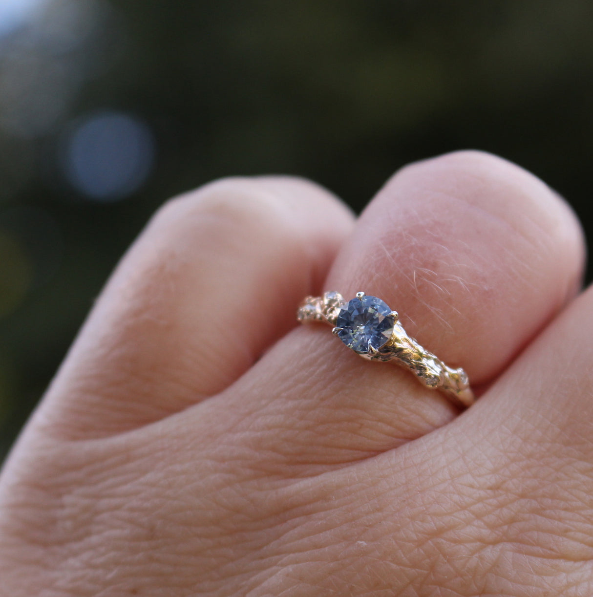 Cornflower Blue Sapphire Ring - Nature-Inspired Branch Design in Yellow Gold
