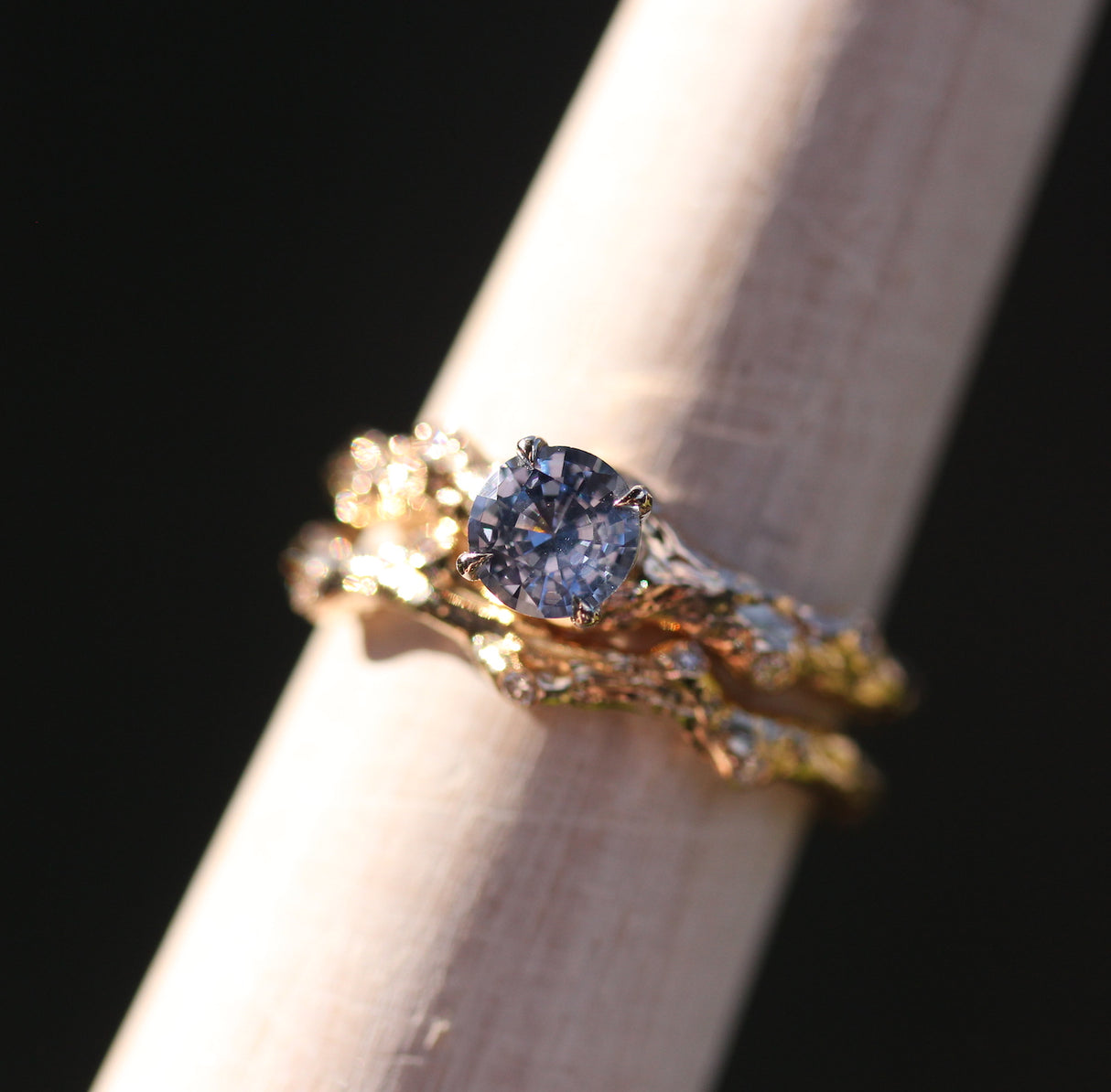 Cornflower Blue Sapphire Ring - Nature-Inspired Branch Design in Yellow Gold