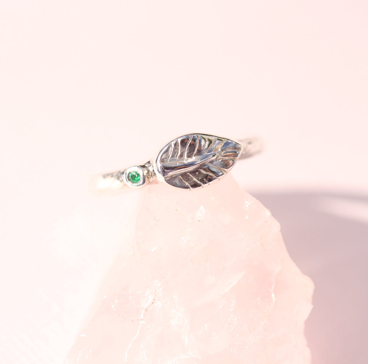 Sterling silver Leaf Ring with Emerald