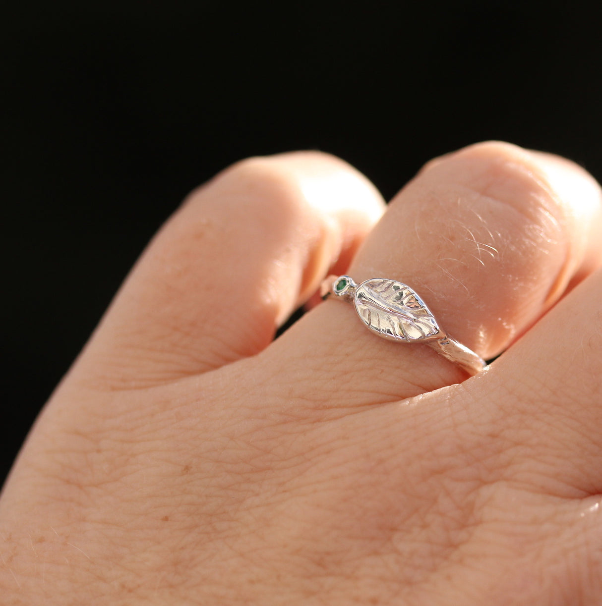 Sterling silver Leaf Ring with Emerald