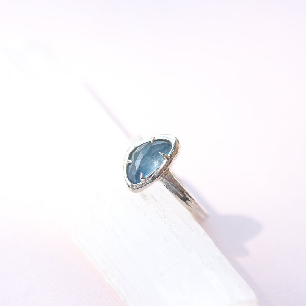 Rose cut Aquamarine Ring - dark blue