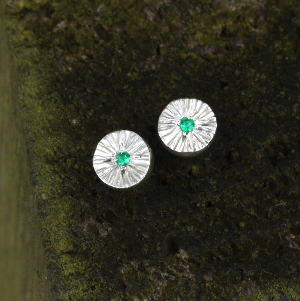 Starburst studs