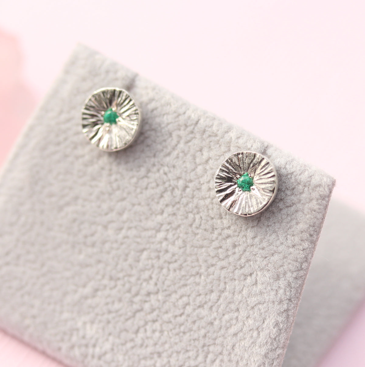Starburst studs