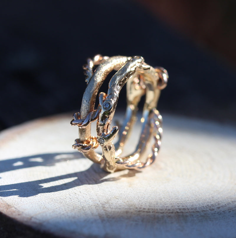 Intertwined ring