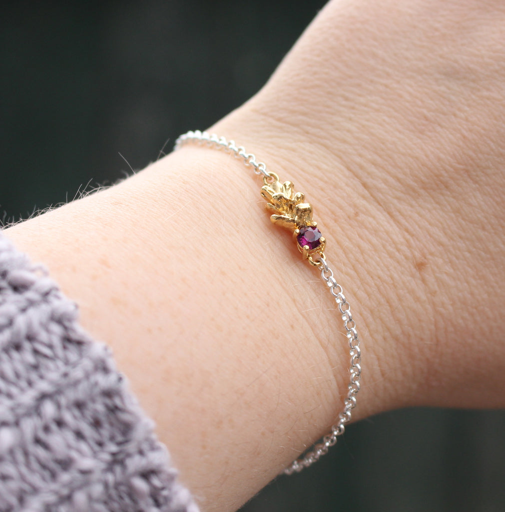 Destined Pinecone - bracelet