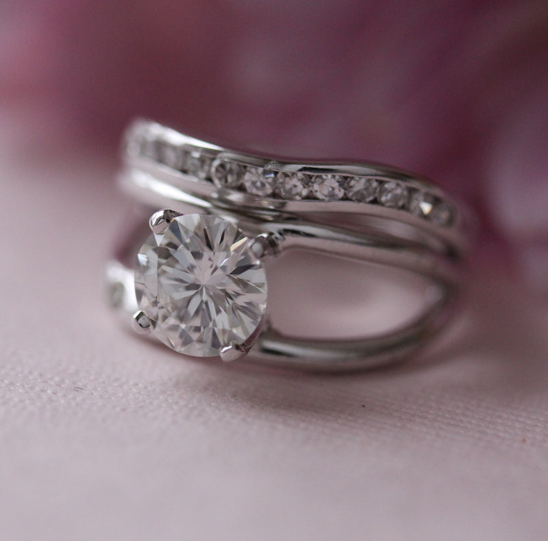 Biplut 2Pcs/Set Wide Simple Couple Rings Alloy Inlaid Shining Rhinestone Wedding  Bands Fashion Jewelry - Walmart.com
